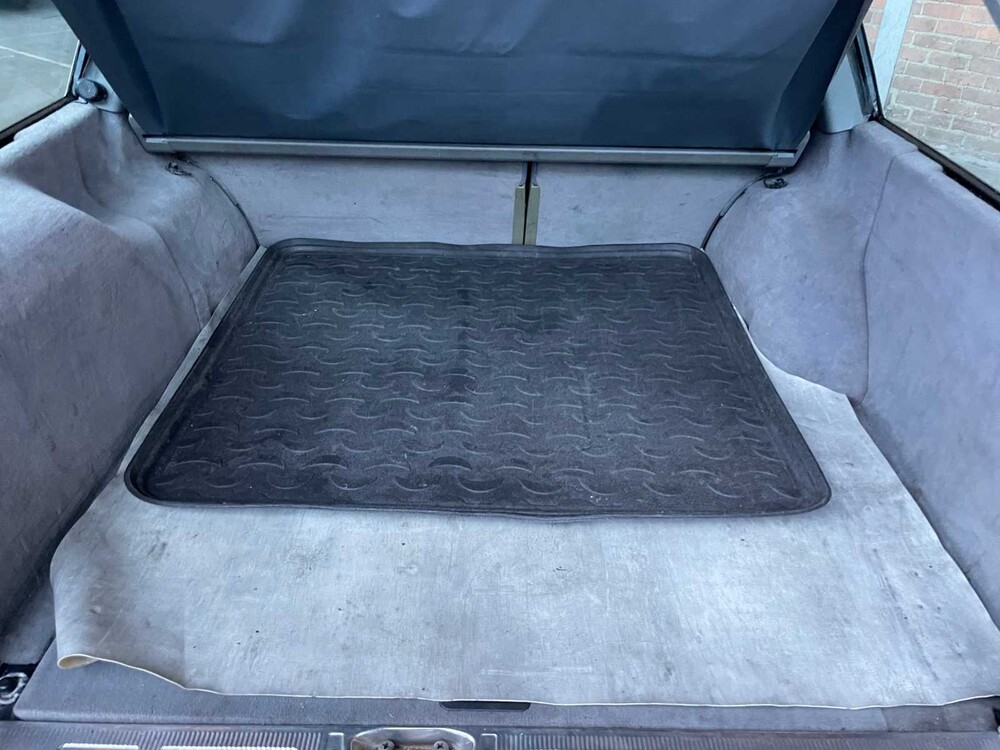 Mercedes-Benz E220 S124 E-Klasse 2.2 150pk 1994