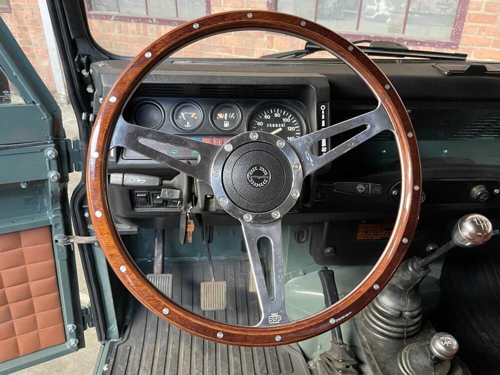 Land Rover Defender 90 Soft Top 2.5l 115pk 1993