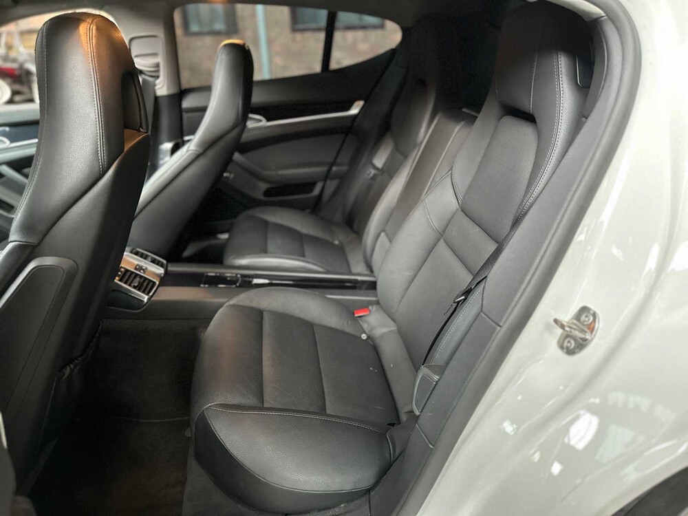 Porsche Panamera 4S 4.8 V8 400pk 2010 -Youngtimer-