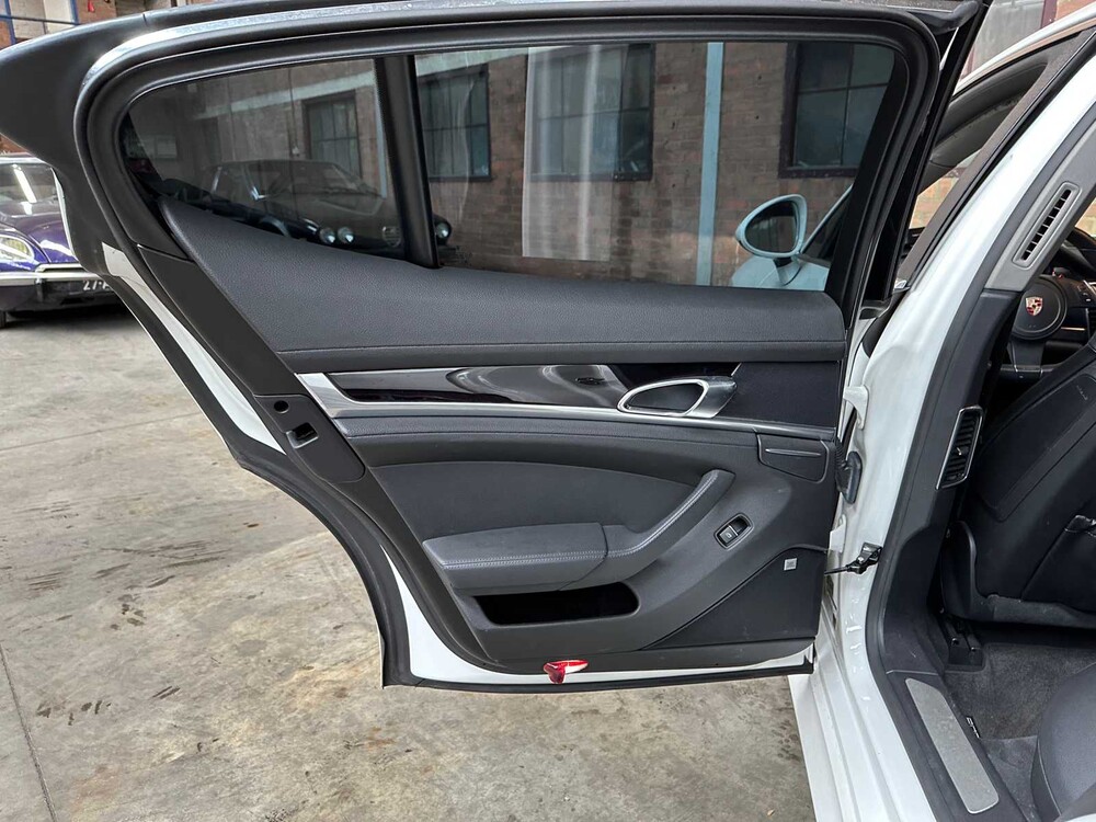 Porsche Panamera 4S 4.8 V8 400pk 2010 -Youngtimer-