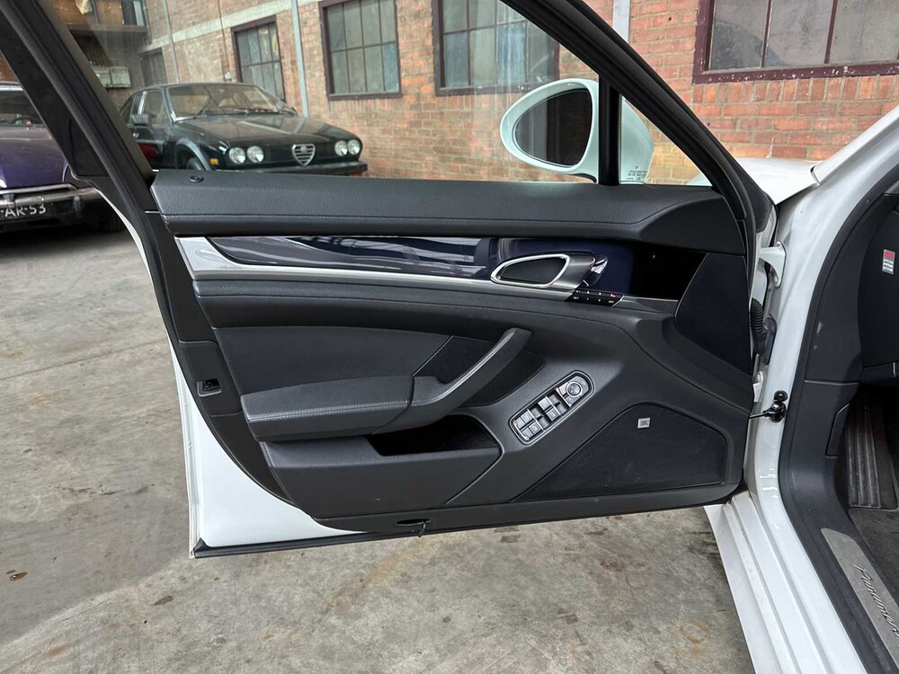 Porsche Panamera 4S 4.8 V8 400pk 2010 -Youngtimer-
