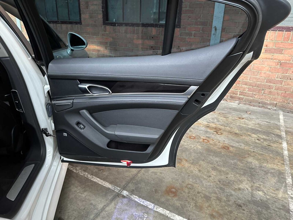 Porsche Panamera 4S 4.8 V8 400pk 2010 -Youngtimer-