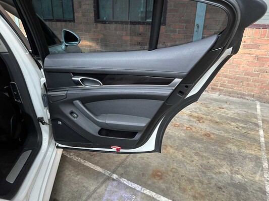 Porsche Panamera 4S 4.8 V8 400PS 2010 -Youngtimer-