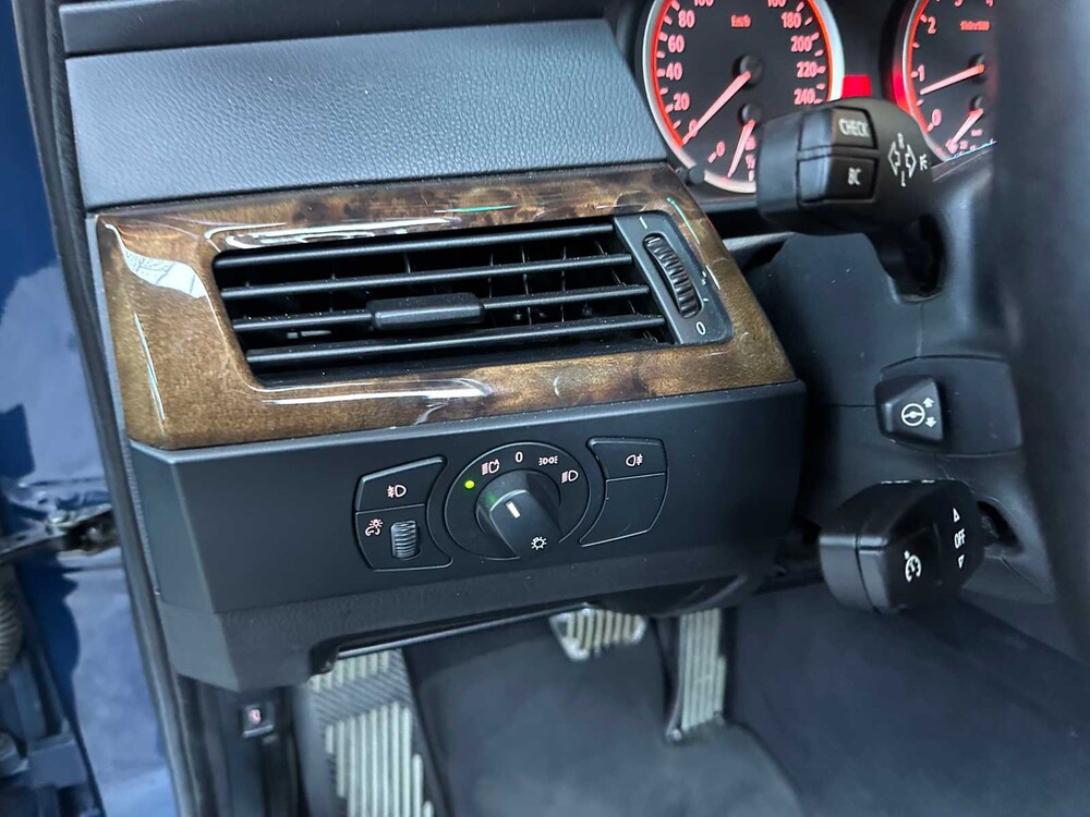 BMW 530i E60 5-Serie 258pk 2004 -Youngtimer-