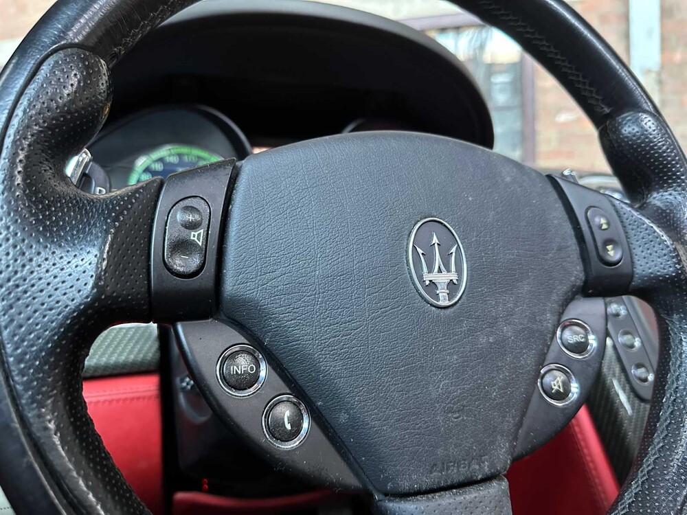 Maserati Quattroporte 4.6 V8 400pk ZF Automaat 2008 -Youngtimer-