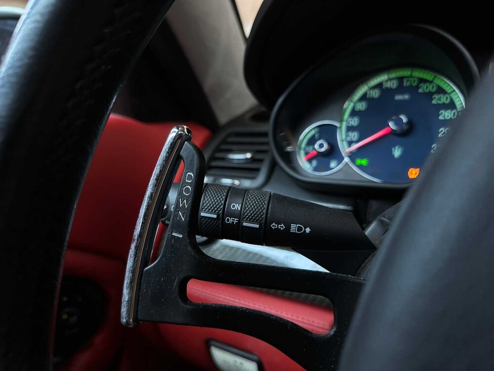 Maserati Quattroporte 4.6 V8 400pk ZF Automaat 2008 -Youngtimer-