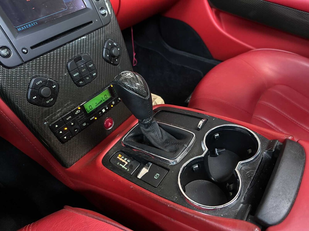 Maserati Quattroporte 4.6 V8 400pk ZF Automaat 2008 -Youngtimer-