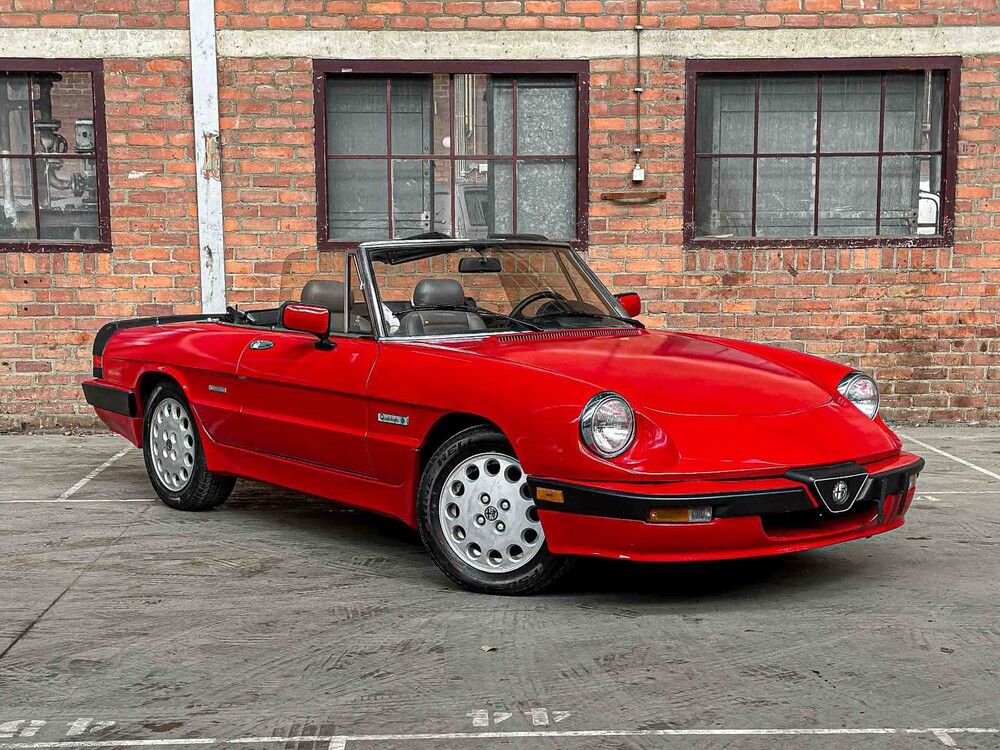 Alfa Romeo Spider 2.0 115pk 1987