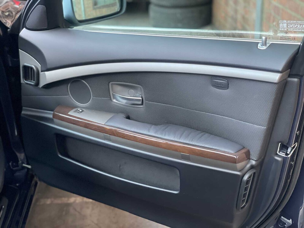 BMW 745Li Lang Executive E65 4.4 V8 333pk 2005 -Youngtimer-