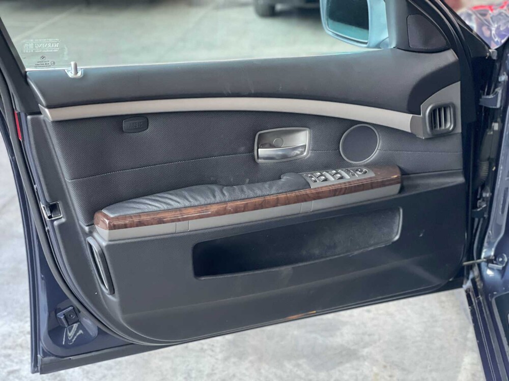 BMW 745Li Lang Executive E65 4.4 V8 333pk 2005 -Youngtimer-