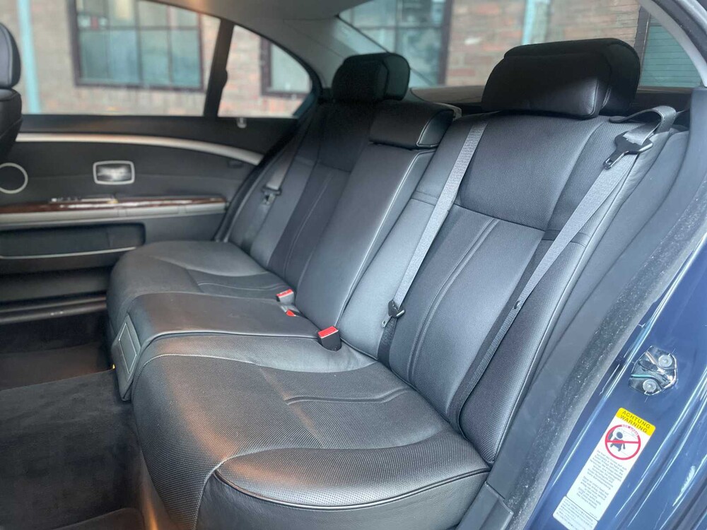 BMW 745Li Lang Executive E65 4.4 V8 333pk 2005 -Youngtimer-