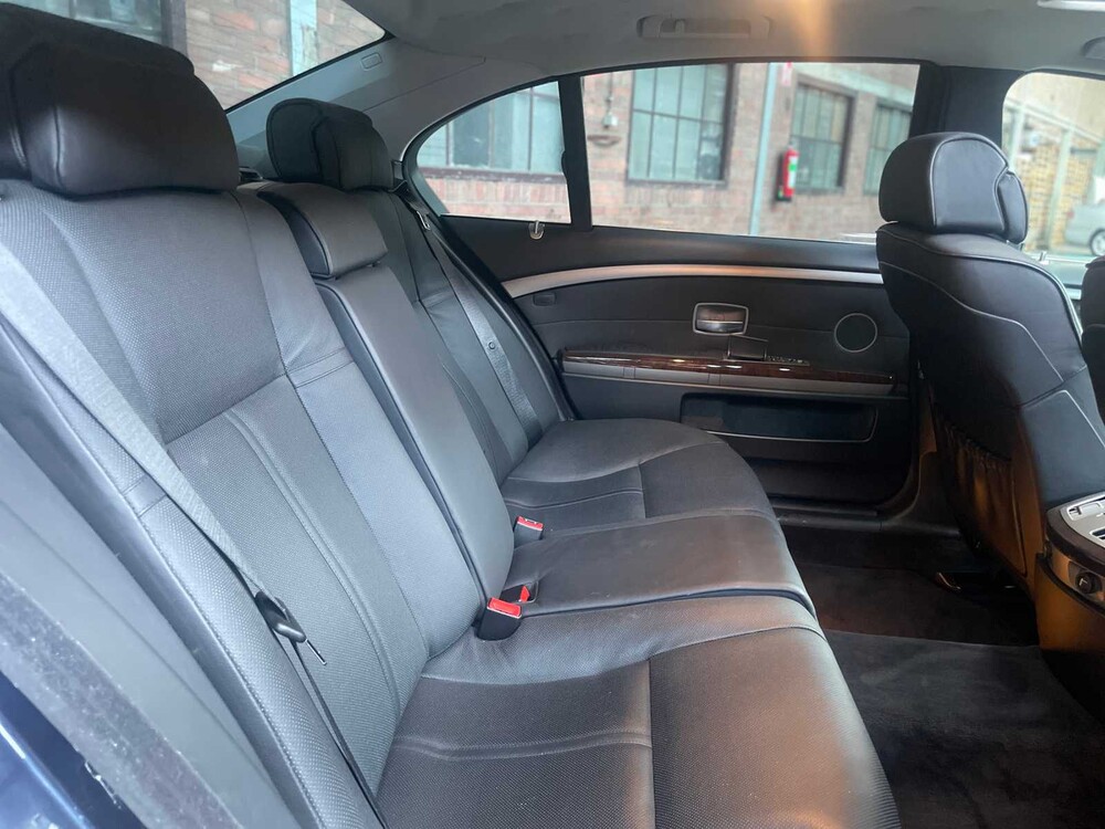 BMW 745Li Lang Executive E65 4.4 V8 333pk 2005 -Youngtimer-
