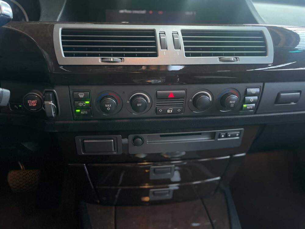 BMW 745Li Lang Executive E65 4.4 V8 333pk 2005 -Youngtimer-