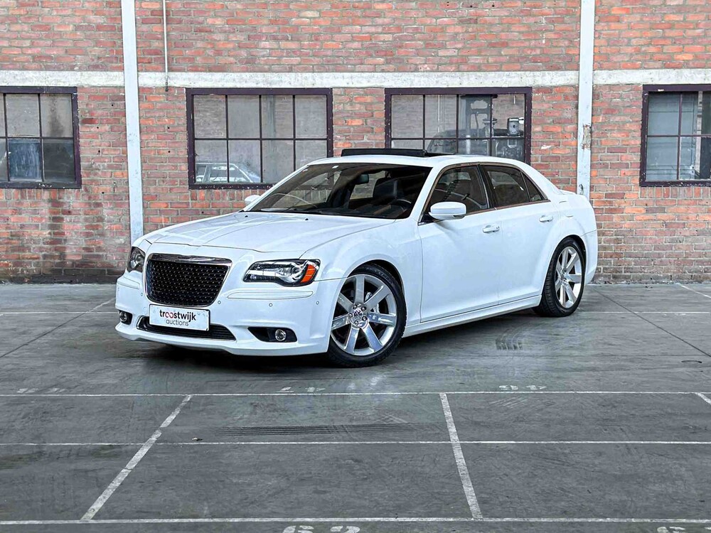 Chrysler 300C SRT8 Facelift 6.1 V8 477pk 2012