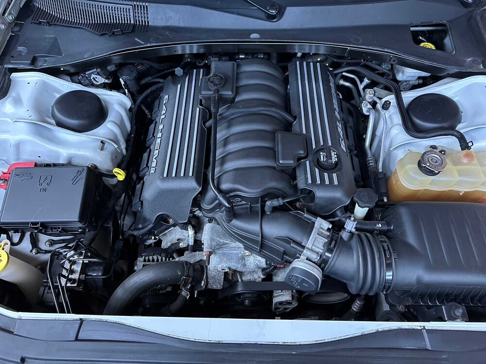 Chrysler 300C SRT8 Facelift 6.1 V8 477pk 2012