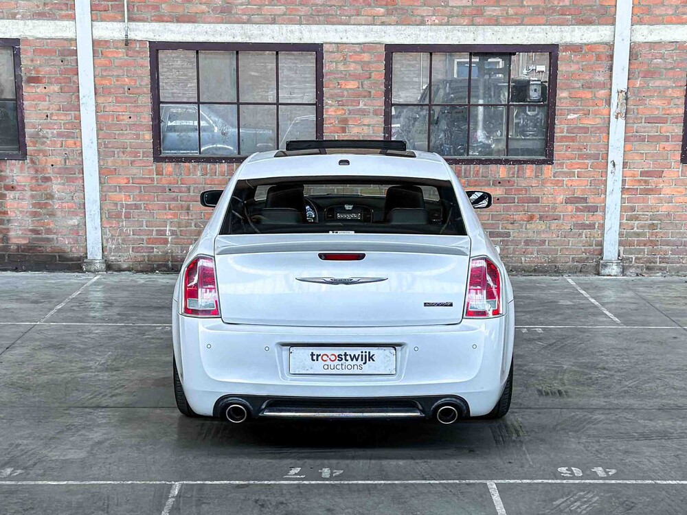 Chrysler 300C SRT8 Facelift 6.1 V8 477pk 2012