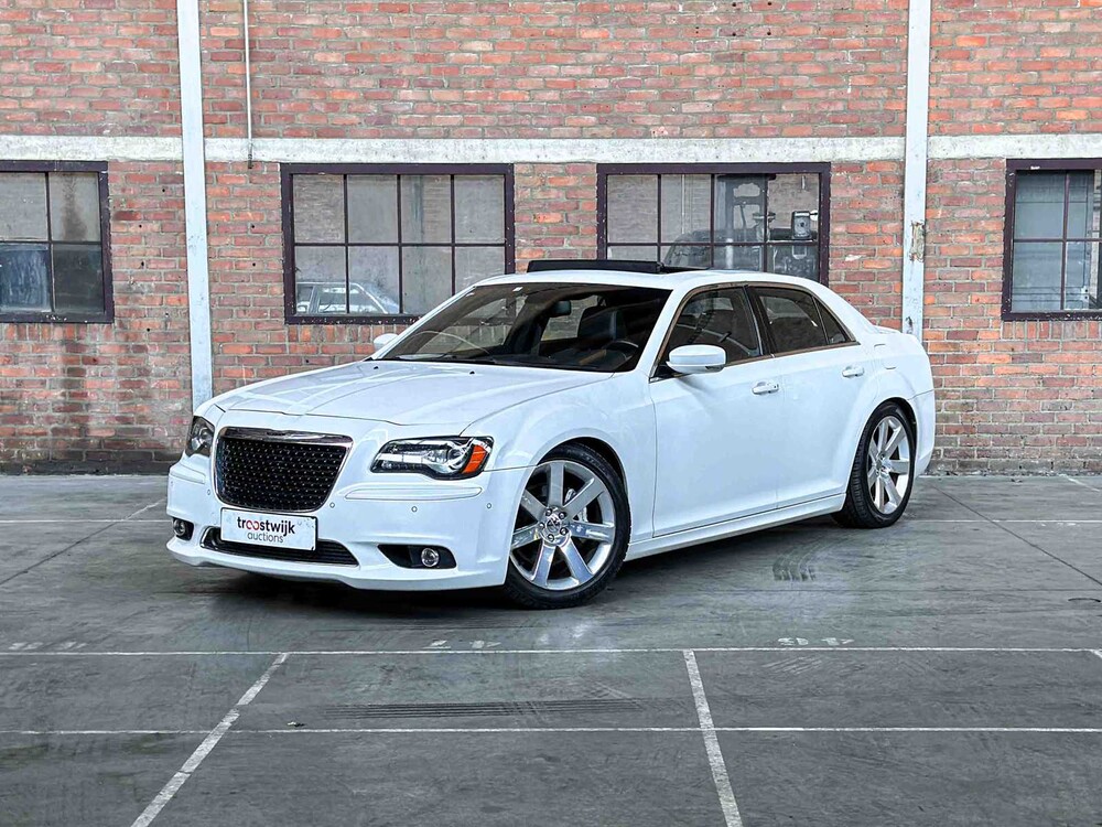 Chrysler 300C SRT8 Facelift 6.1 V8 477pk 2012