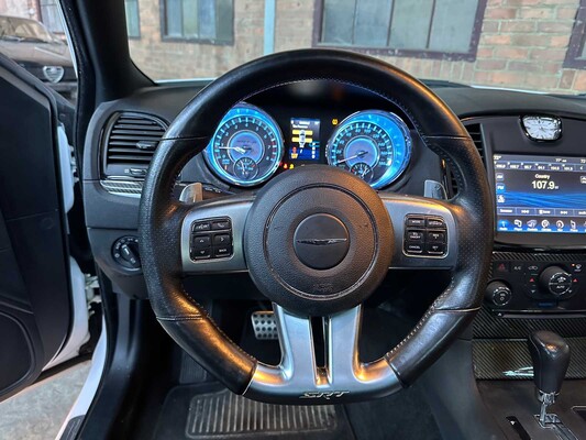 Chrysler 300C SRT8 Facelift 6.1 V8 477PS 2012