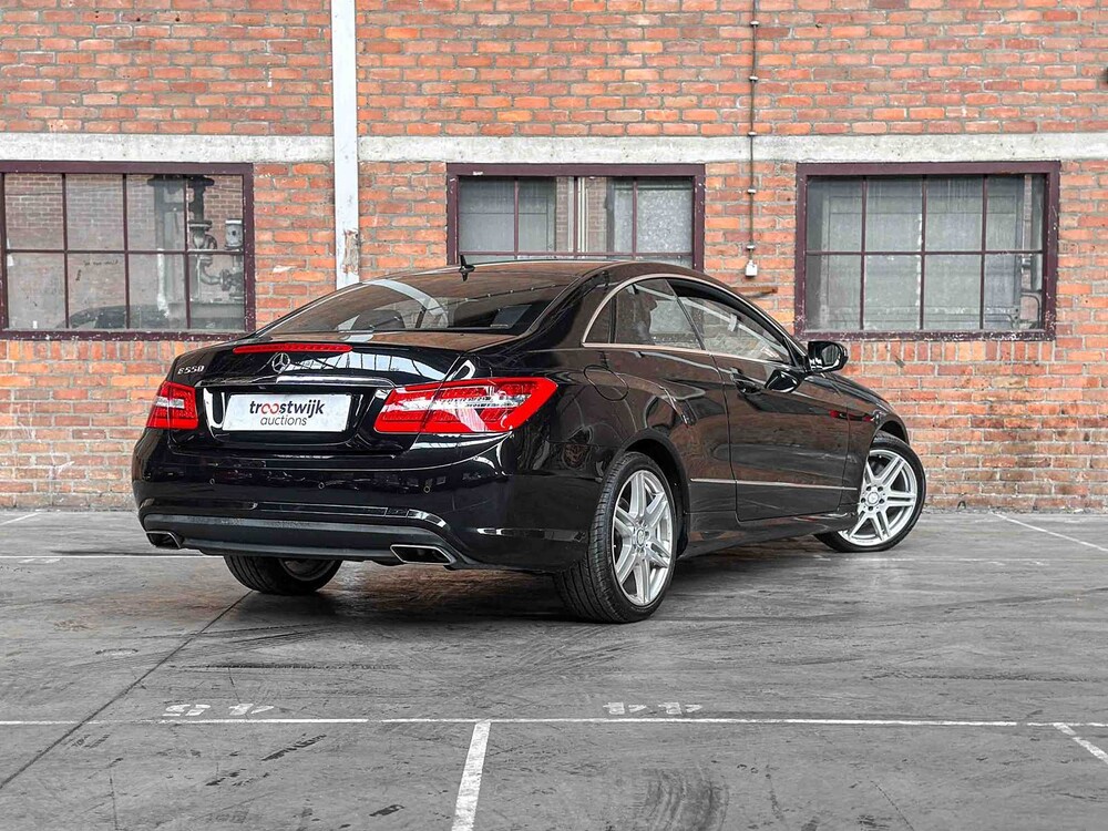 Mercedes-Benz E500 AMG coupé 5.5 V8 388pk 2009 E-klasse Youngtimer