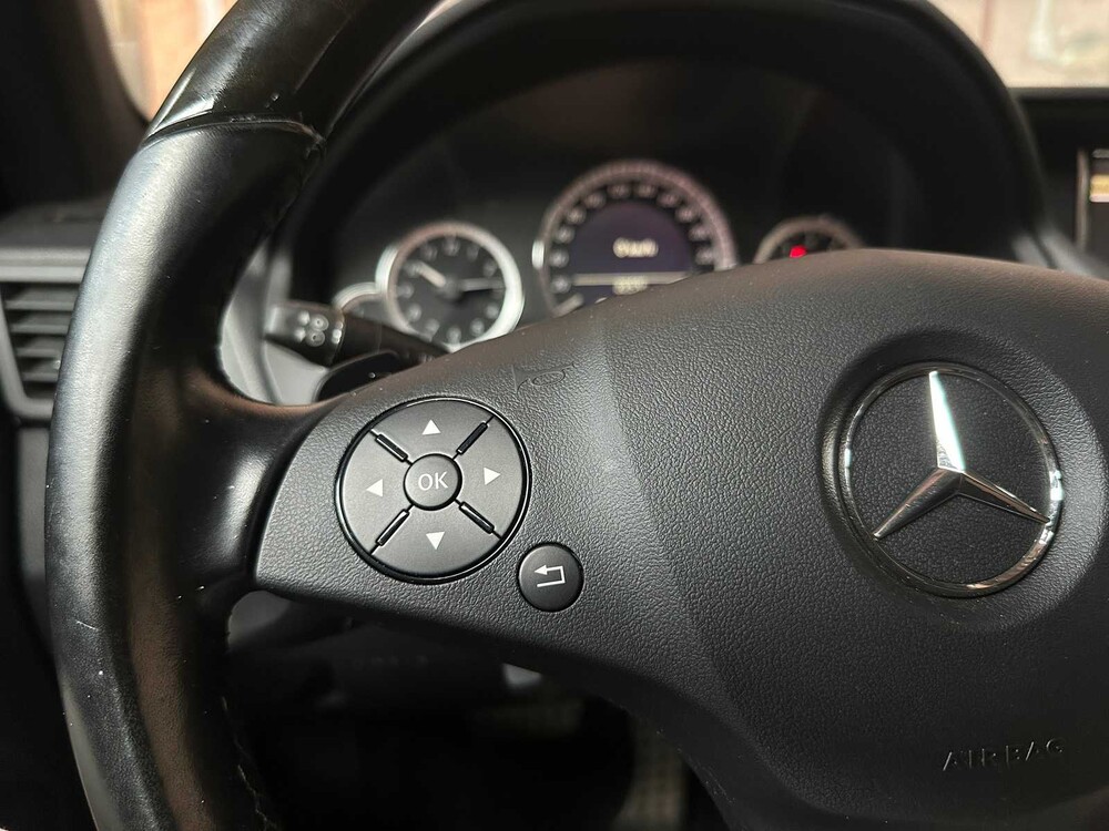 Mercedes-Benz E500 AMG coupé 5.5 V8 388pk 2009 E-klasse Youngtimer