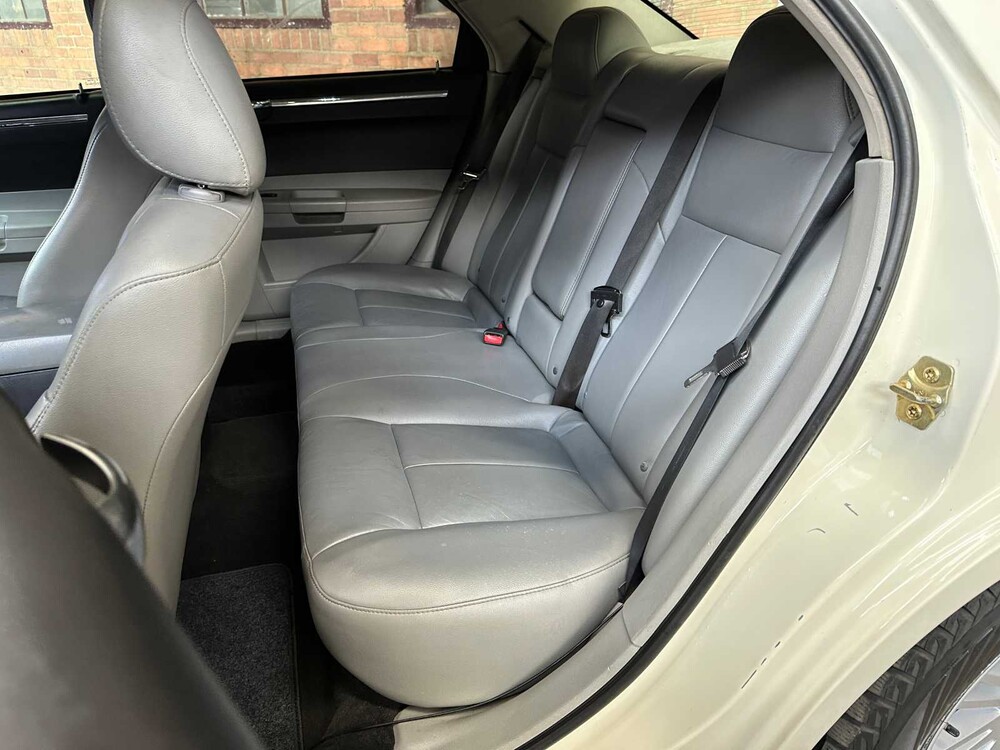 Chrysler 300C 3.5 V6 253pk 2006 Youngtimer