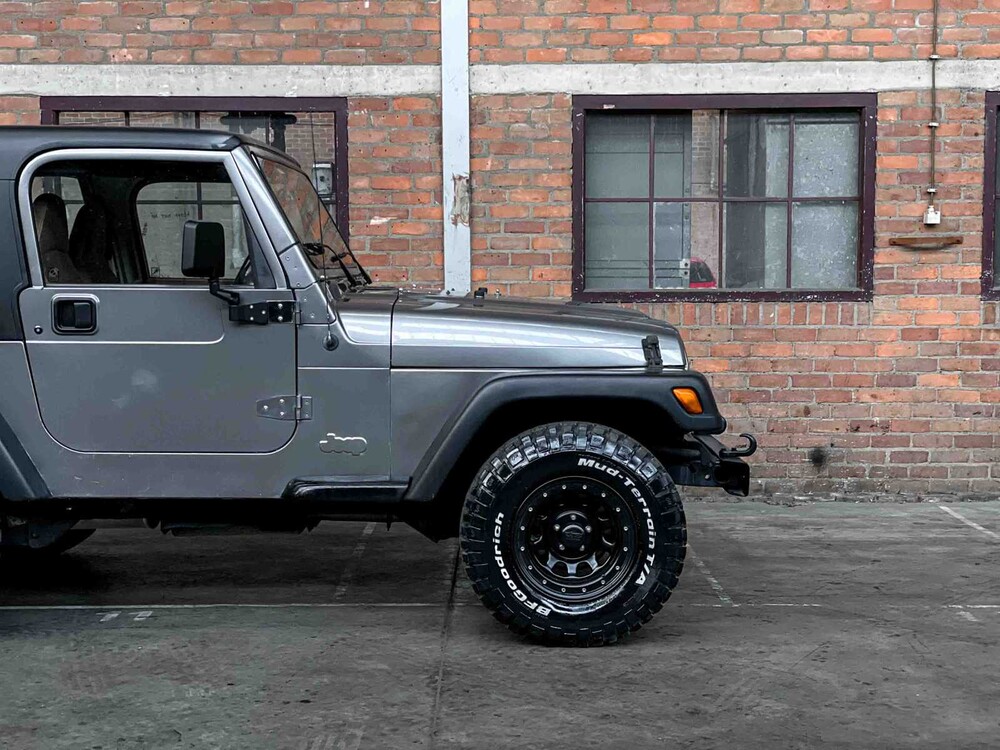 Jeep Wrangler 2.5i Softtop + Hardtop 118pk 1998, N-946-BP