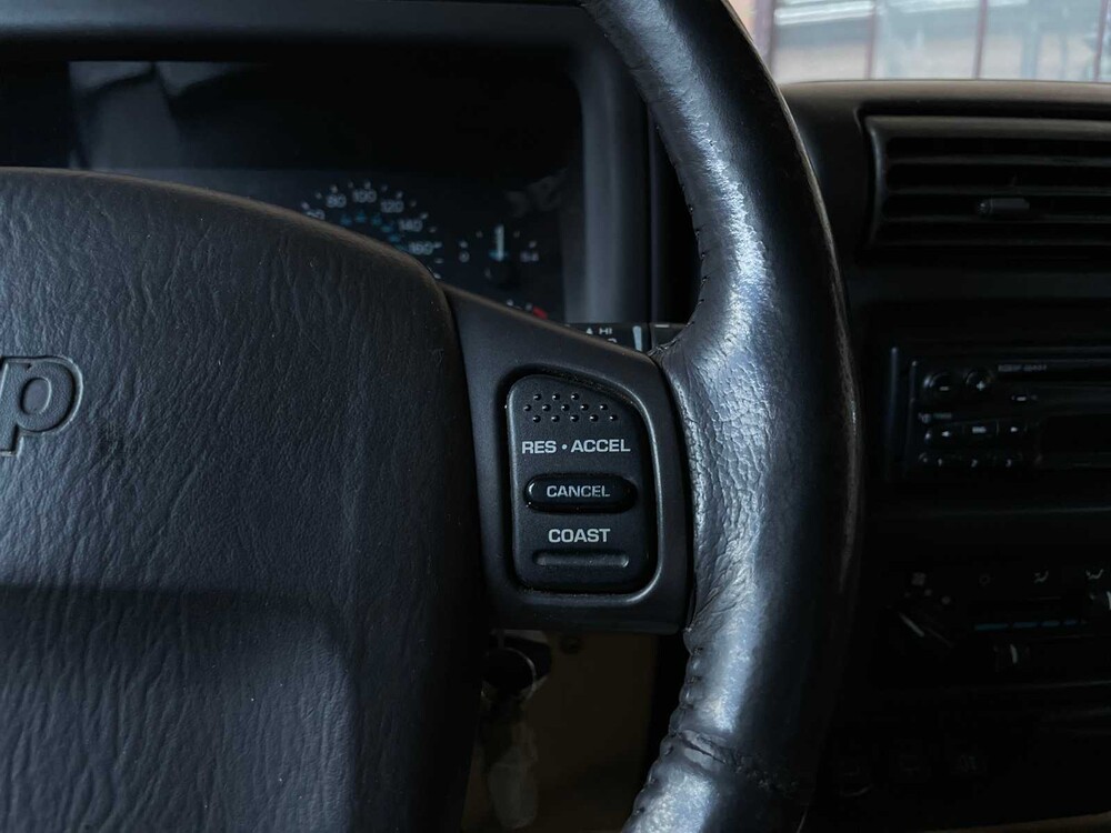 Jeep Wrangler 2.5i Softtop + Hardtop 118pk 1998, N-946-BP