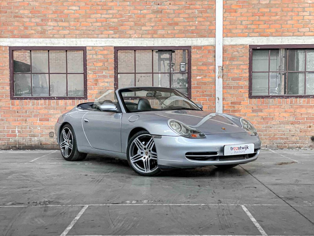 Porsche 911 996 Carrera 4 Cabriolet 3.4 300pk 1999 Youngtimer