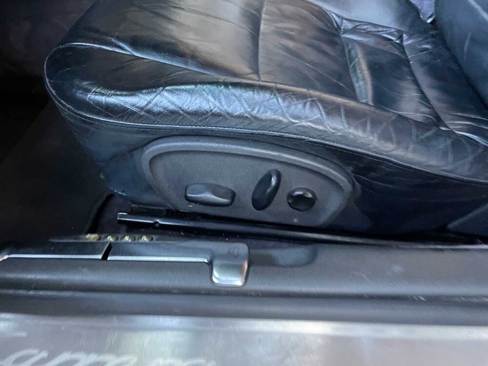 Porsche 911 996 Carrera 4 Cabriolet 3.4 300pk 1999 Youngtimer