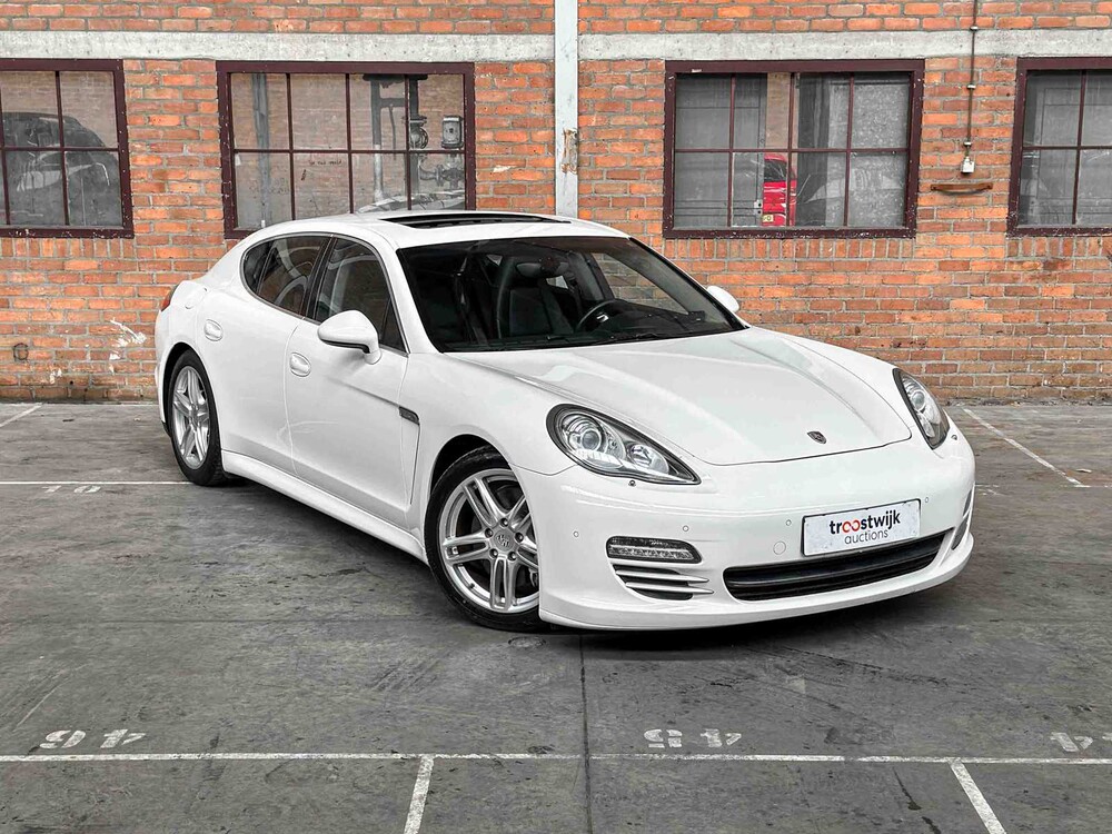 Porsche Panamera 4S 4.8 V8 400pk 2010