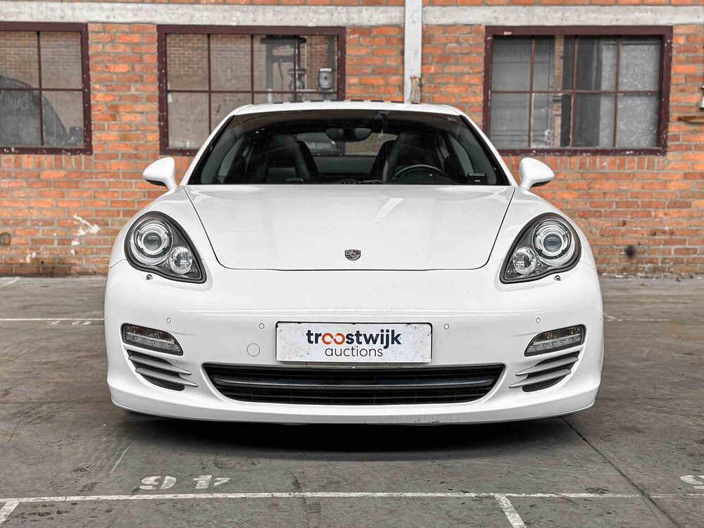 Porsche Panamera 4S 4.8 V8 400pk 2010