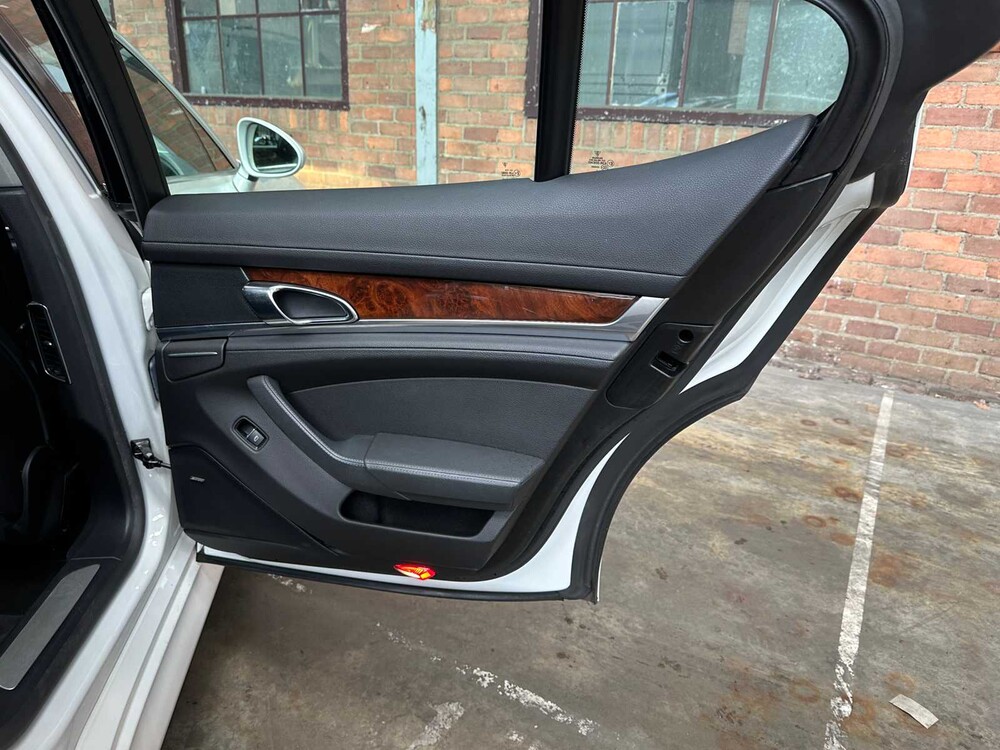 Porsche Panamera 4S 4.8 V8 400pk 2010
