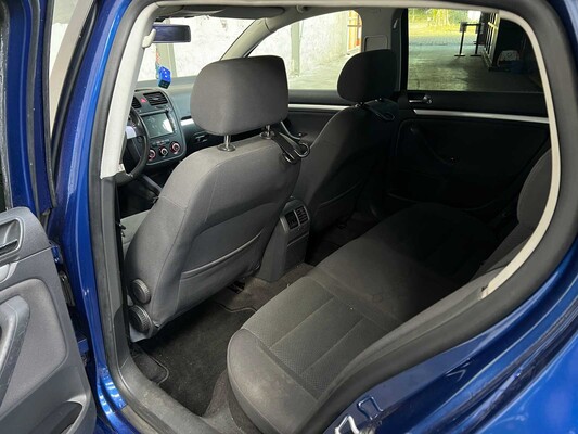 Volkswagen Golf 1.6 FSI Comfortline 116hp 2006, 98-SL-RP