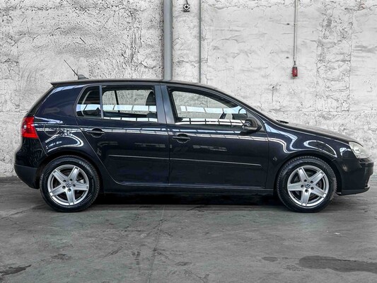 Volkswagen Golf 1.9 TDI Comfl. BlueM 105hp 2008, 70-GVZ-8
