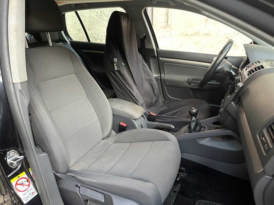 Volkswagen Golf 1.9 TDI Comfl. BlueM 105hp 2008, 70-GVZ-8