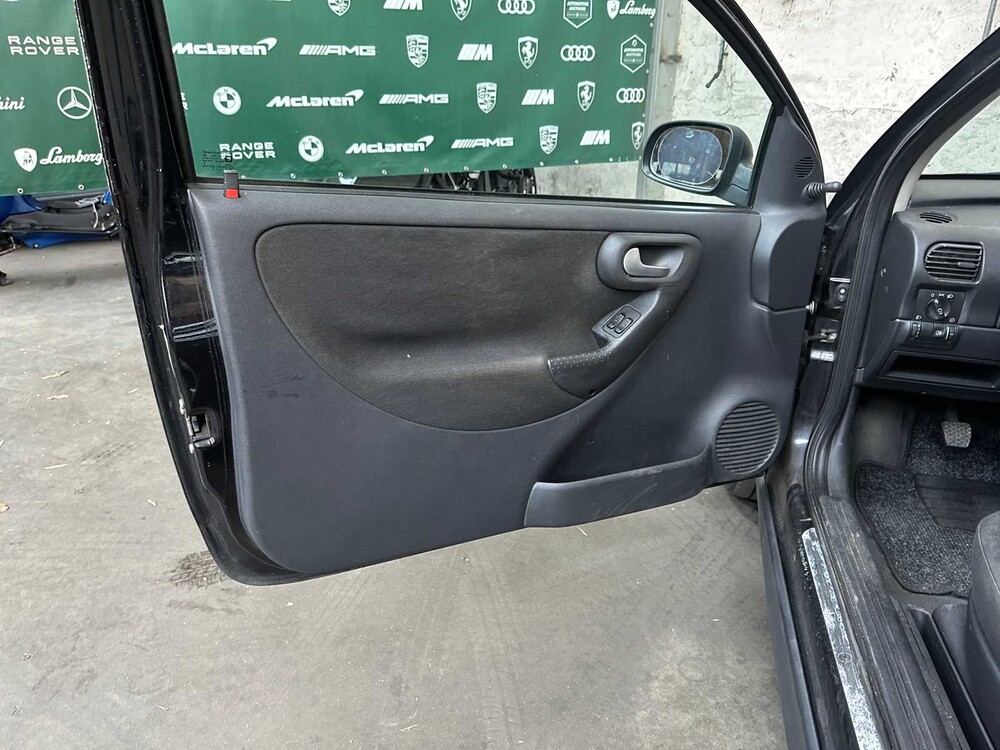 Opel Corsa 1.2-16V Silverline 80pk 2006, 95-SP-BZ