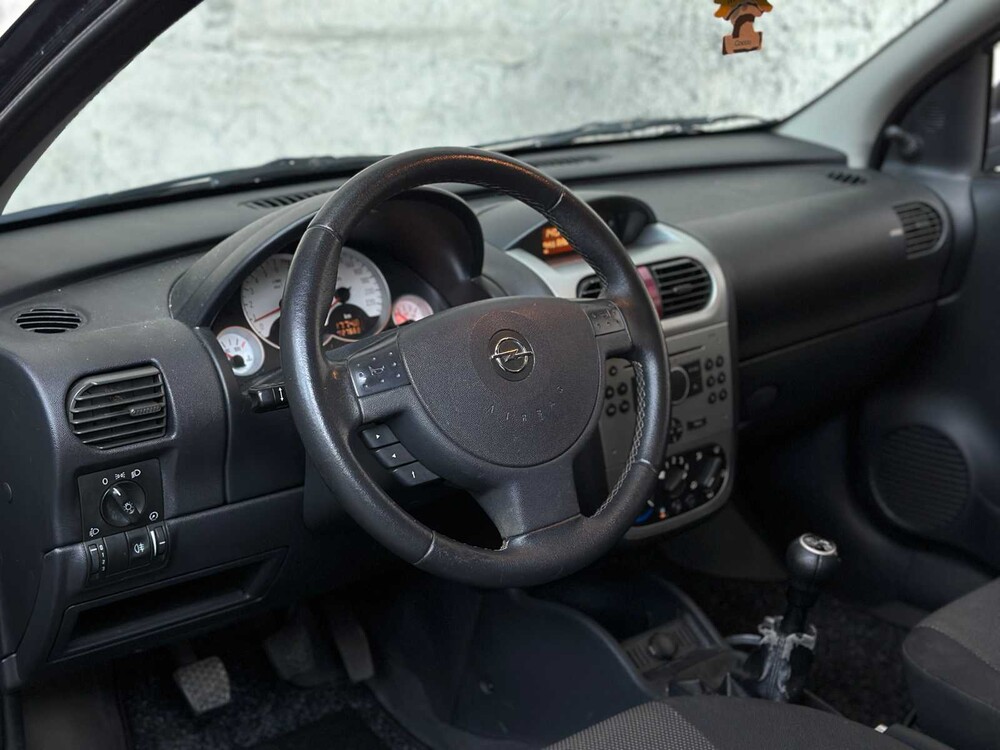 Opel Corsa 1.2-16V Silverline 80pk 2006, 95-SP-BZ