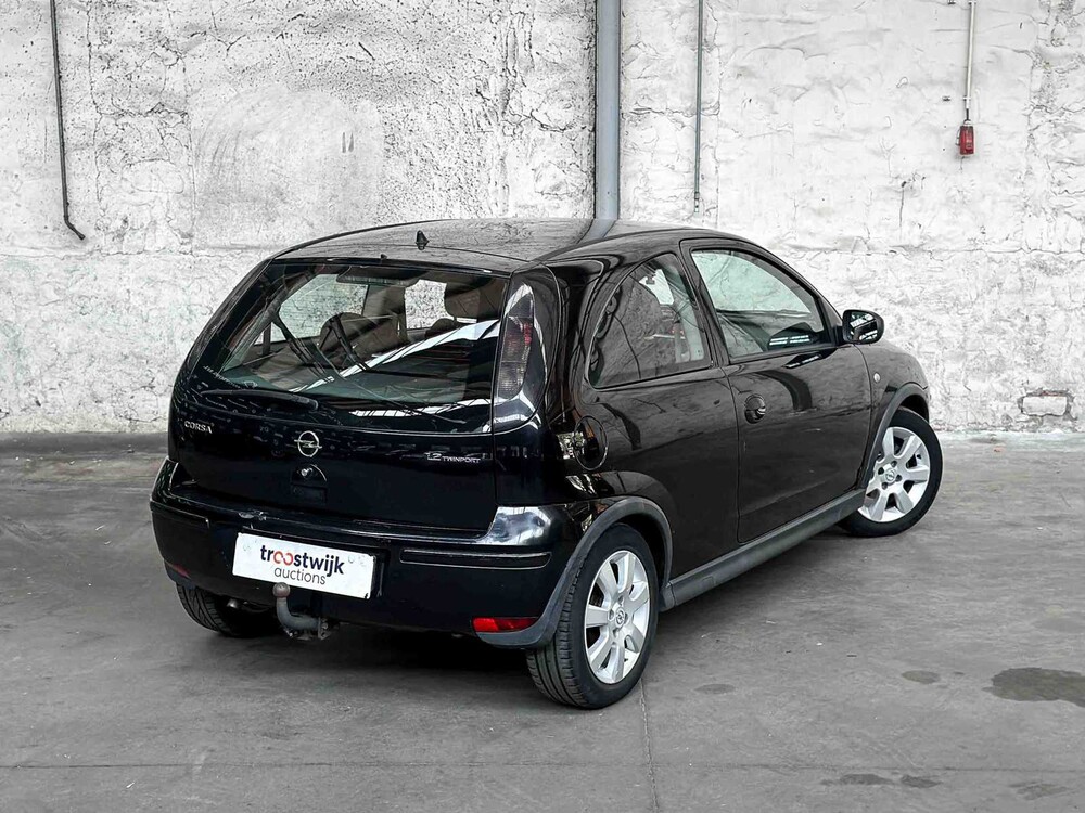 Opel Corsa 1.2-16V Silverline 80pk 2006, 95-SP-BZ