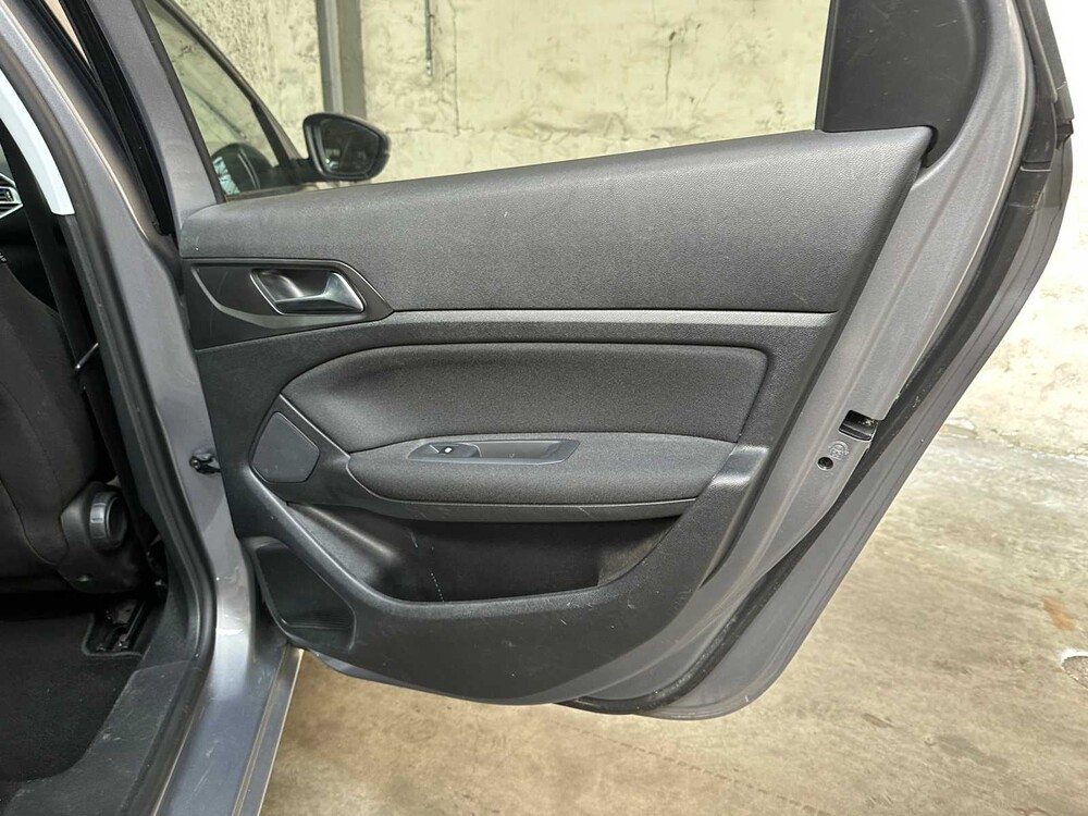 Peugeot 308 SW 1.2 PureTech Style 131pk 2016, JL-799-X