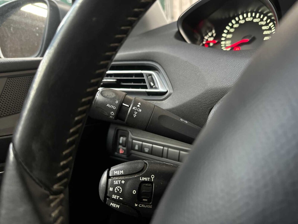 Peugeot 308 SW 1.2 PureTech Style 131pk 2016, JL-799-X