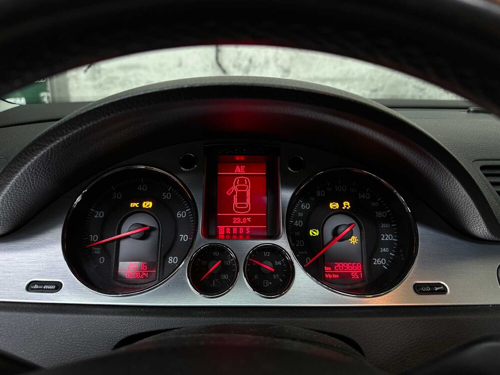 Volkswagen Passat Variant 3.2 V6 Highl. Bns 4M 250pk 2007, 79-XF-VS