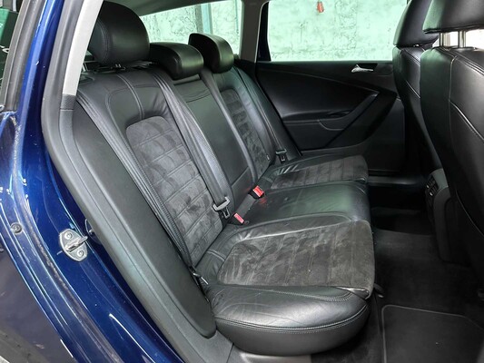 Volkswagen Passat Variant 3.2 V6 Highl. Bns 4M 250hp 2007, 79-XF-VS