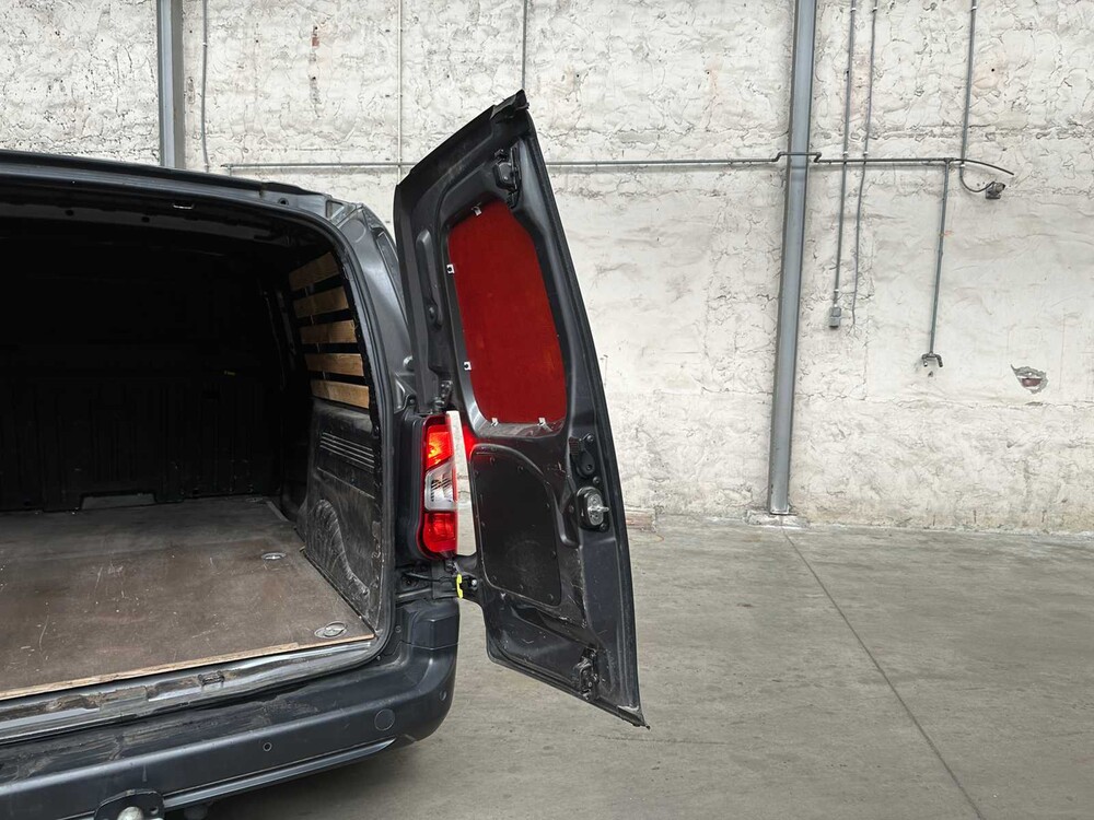 Toyota PROACE CITY 1.5 Profession. Long 131pk 2020, VHL-56-G