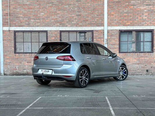 Volkswagen Golf 1.4 TSI GTE 150hp 2015, HP-978-S