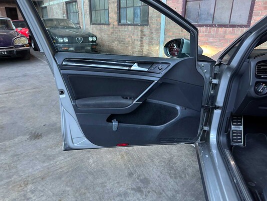 Volkswagen Golf 1.4 TSI GTE 150hp 2015, HP-978-S