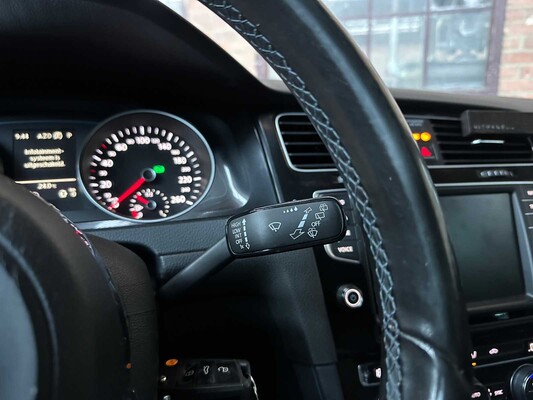 Volkswagen Golf 1.4 TSI GTE 150hp 2015, HP-978-S