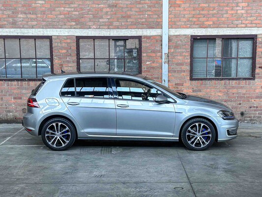 Volkswagen Golf 1.4 TSI GTE 150hp 2015, HP-978-S