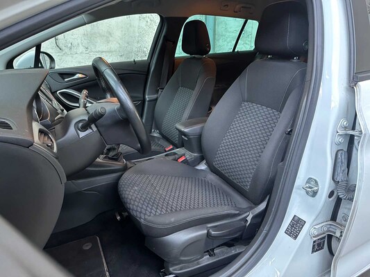 Opel Astra ST 1.2T Business 145hp 2020, H-905-ZX