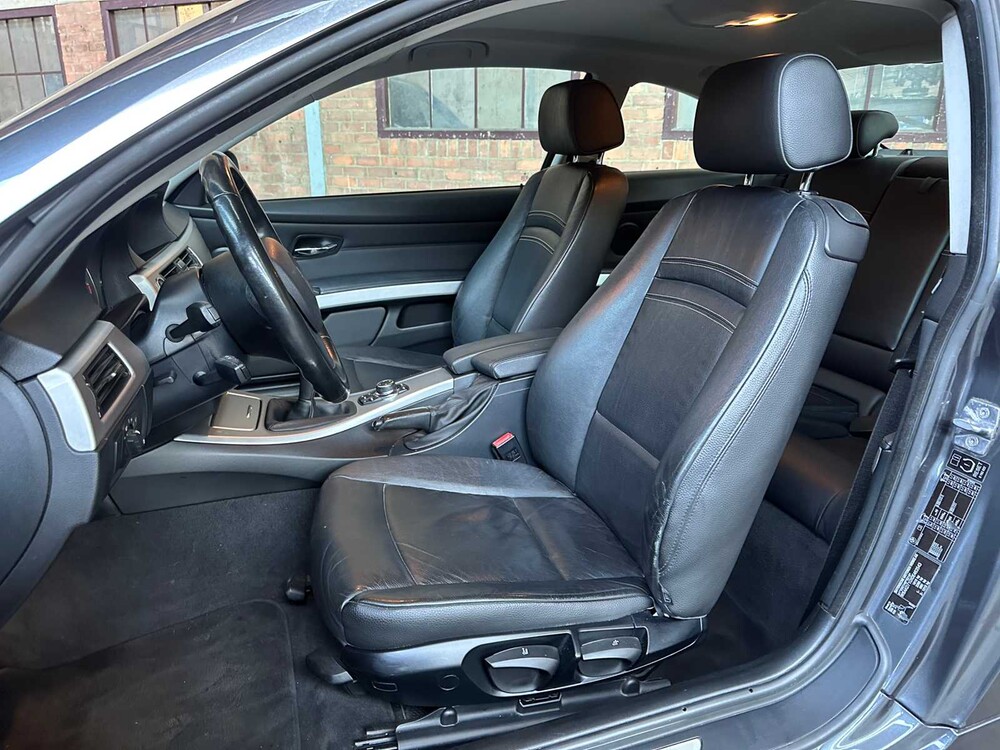 BMW 320i Corp.L.Min. Ed. 3-serie Coupé 163pk 2011, 86-SPS-8