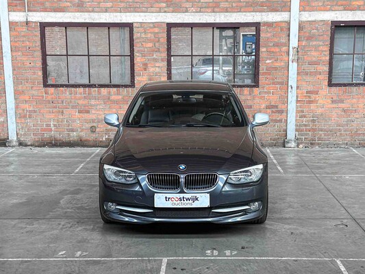 BMW 320i Corp.L.Min. Ed. 3-series Coupé 163hp 2011, 86-SPS-8